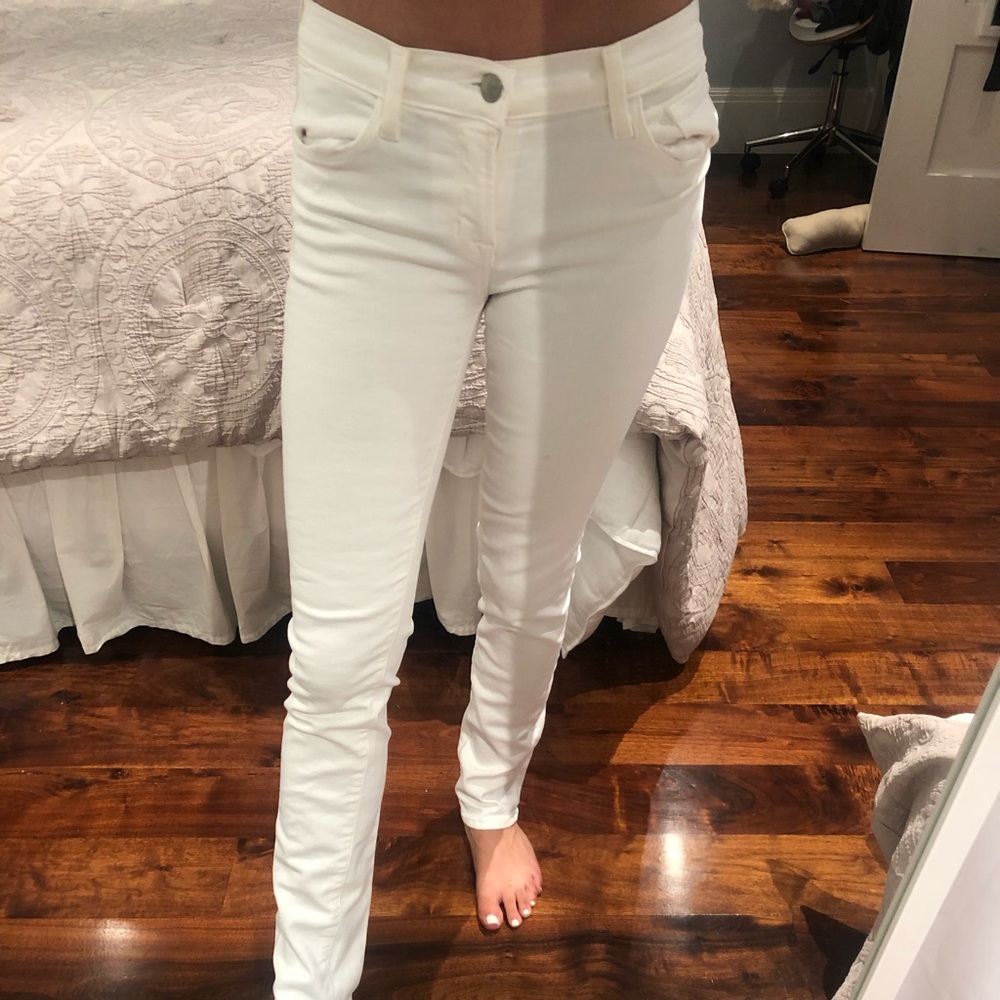 White skinny jeans